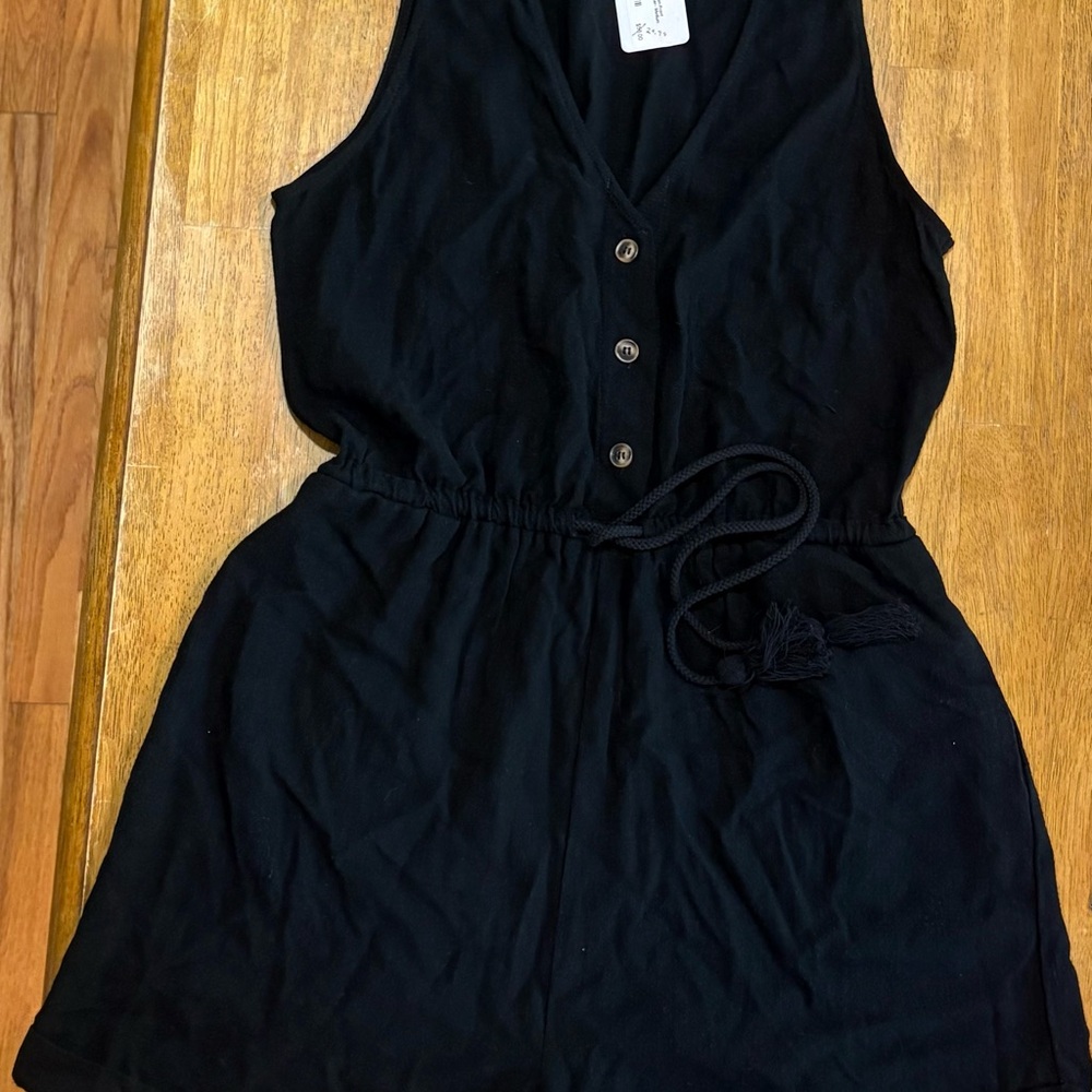 Double Zero Black Sleeveless Button-Up Romper, Medium, NWT